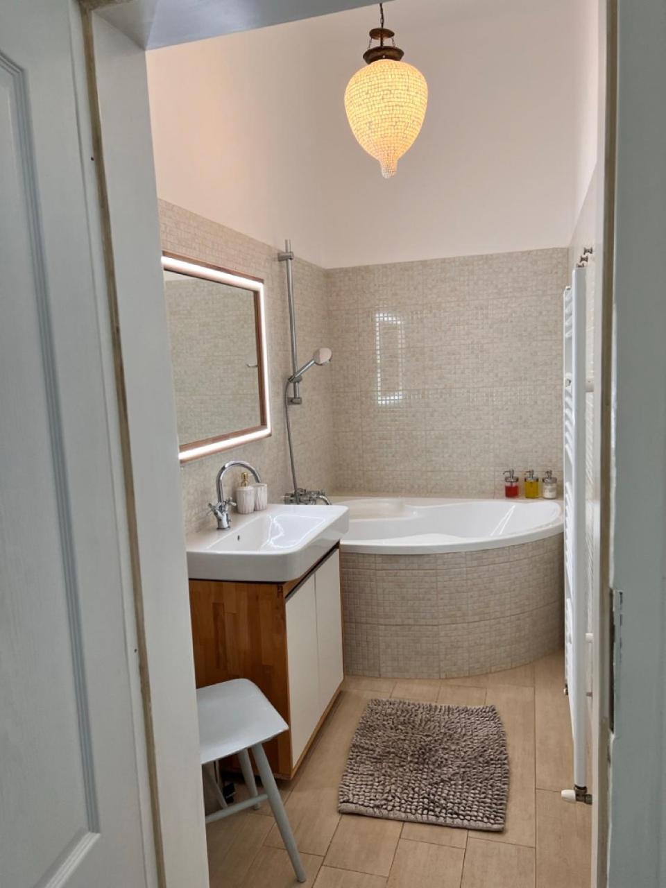 Stylish Flat In City Centre Bratislava Bagian luar foto